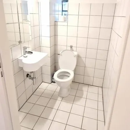 Luna City-apartment 80qm 2 2 Baeder 20km Messe Airport Krefeld