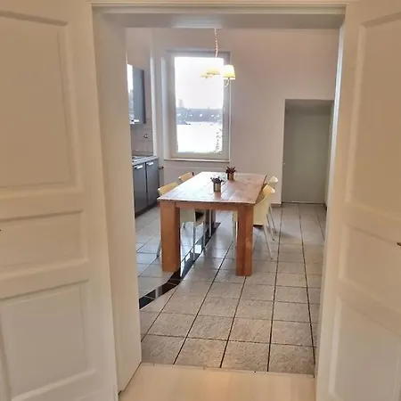 Luna City-apartment 80qm 2 2 Baeder 20km Messe Airport Krefeld