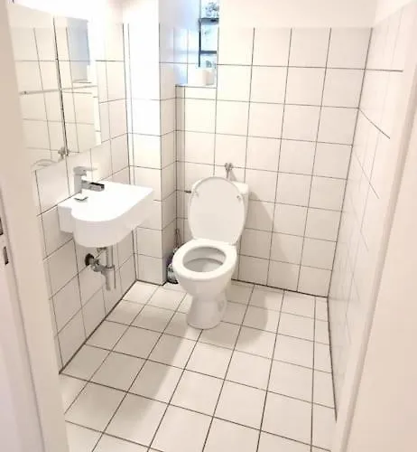 Luna City-apartment 80qm 2 2 Baeder 20km Messe Airport קרפלד