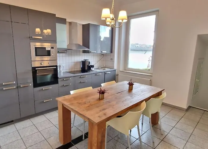 Luna City-apartment 80qm 2 2 Baeder 20km Messe Airport